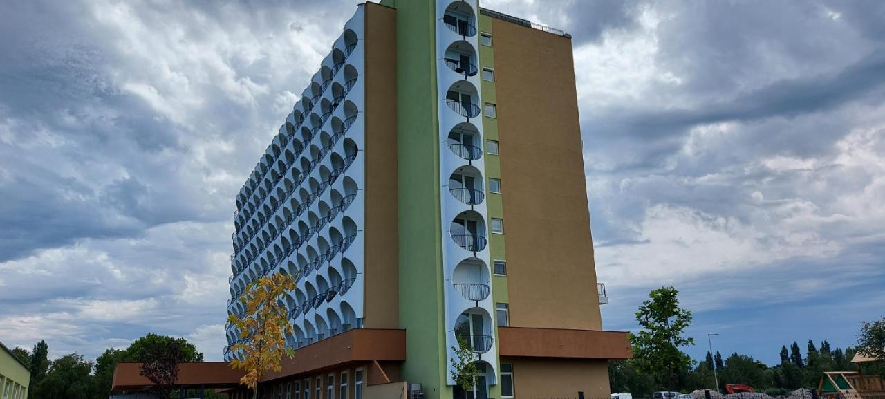 Life Apartmanok Siófok Exteriör bild